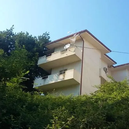 شقة Via Piane Favaro *